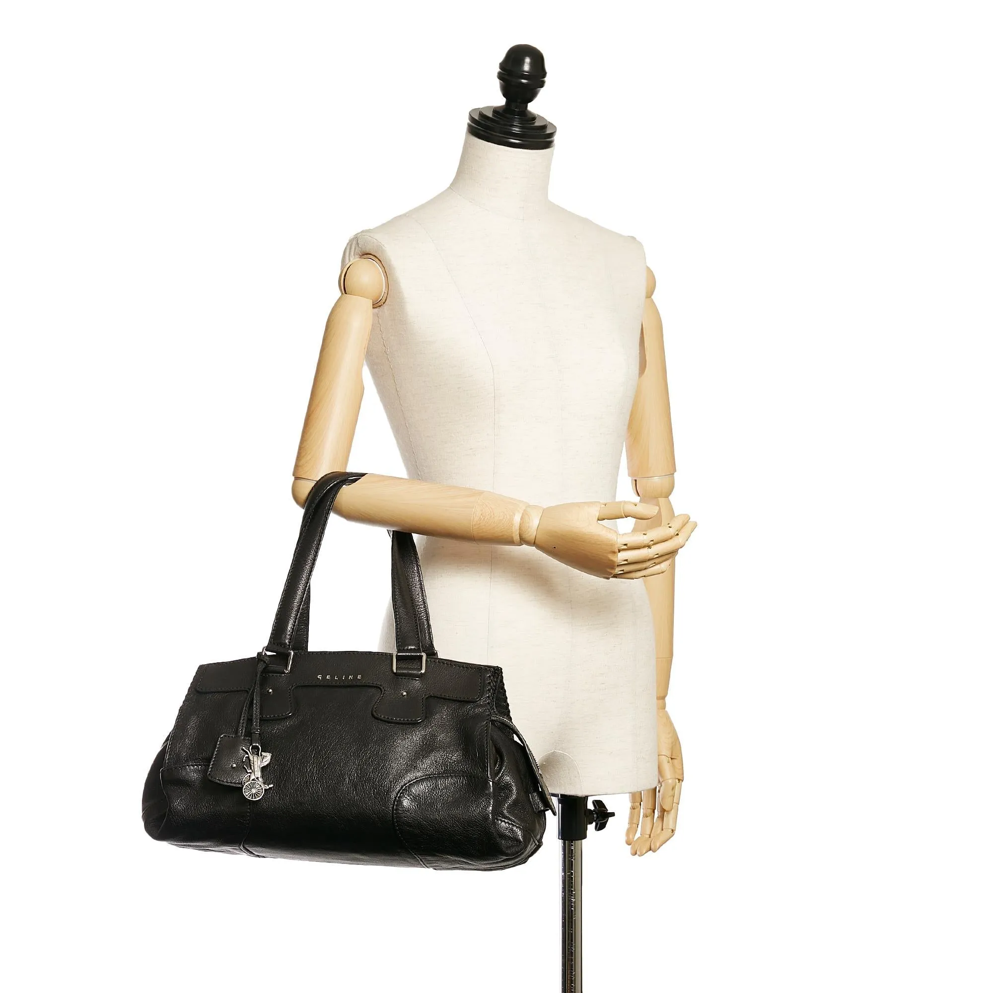 Celine Leather Shoulder Bag (SHG-29322)