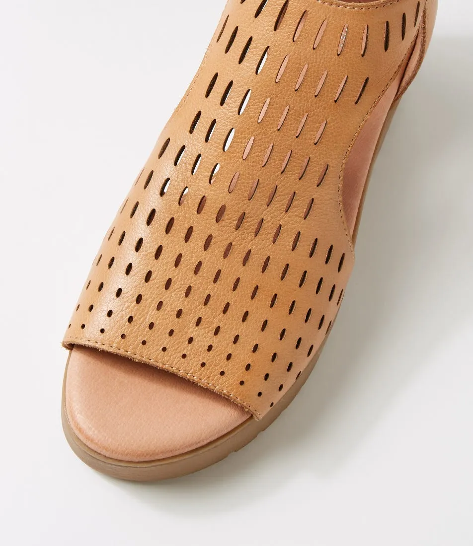 DJANGO & JULIETTE Oxxie Dark Tan Light Choc Leather Sandals