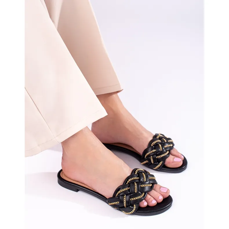 Elegant black sandals with a chain from Shelovet