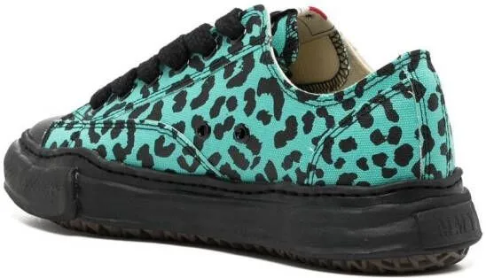 Maison MIHARA YASUHIRO leopard-print low-top sneakers Green