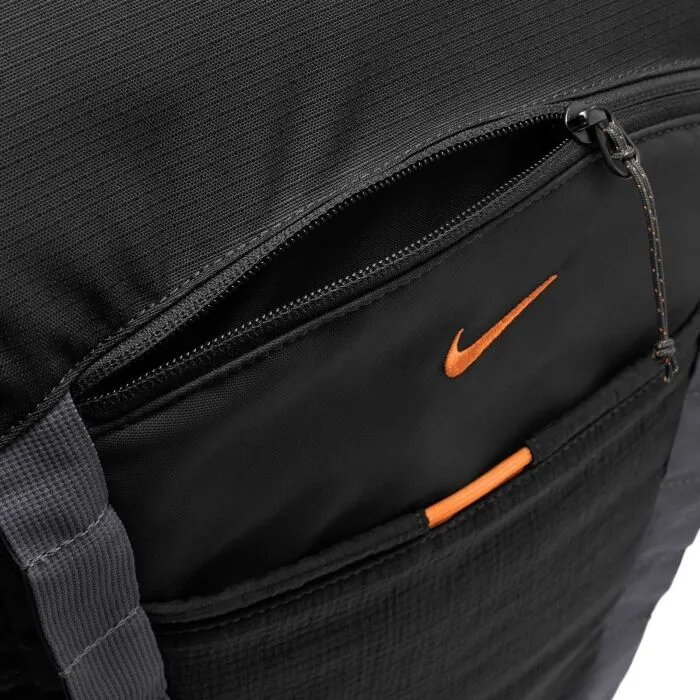 Nike HIKE 27 L