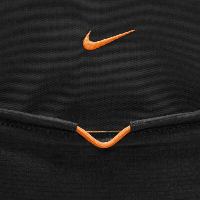 Nike HIKE 27 L