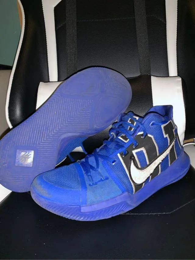 Nike Kyrie 3 Duke