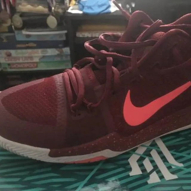 Nike Kyrie 3 Hot Punch