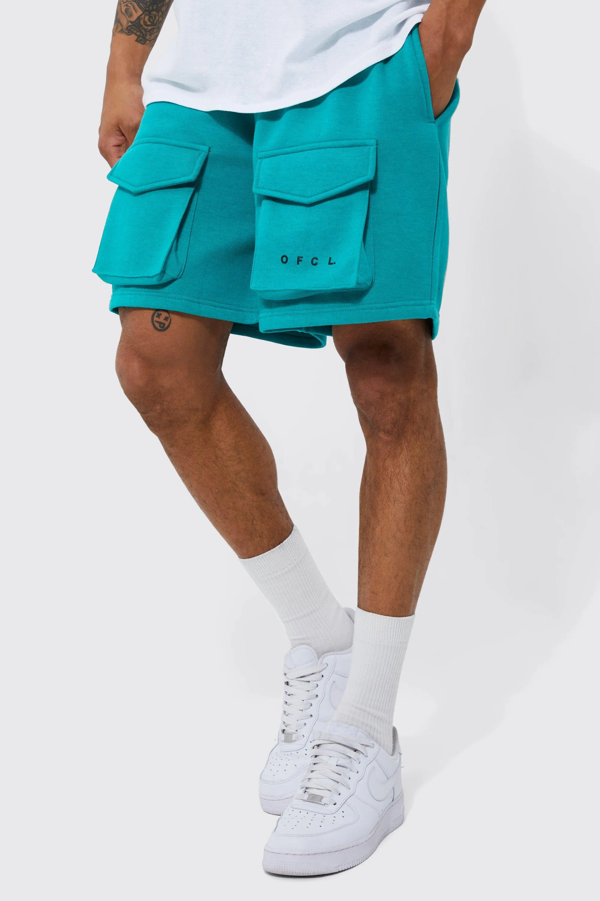 Oversized Ofcl Short Length Cargo Short | boohooMAN UK