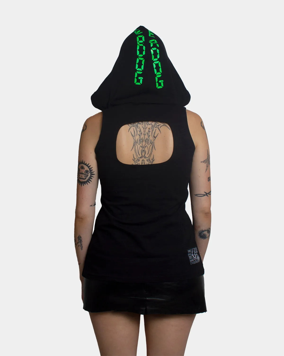 RAVE ON TECH VEST BLACK WOMENS