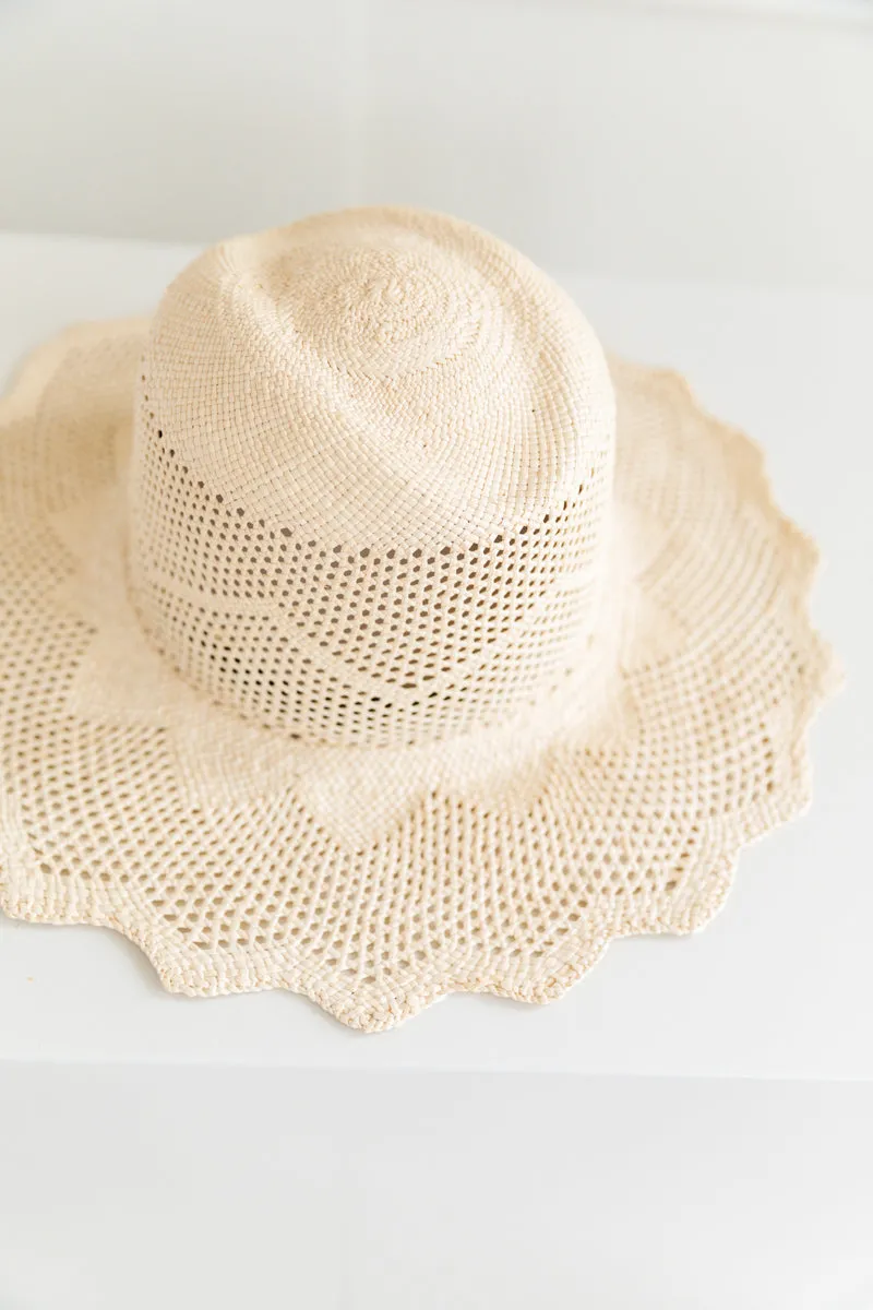 SAKURA HAT IN PANAMA STRAW